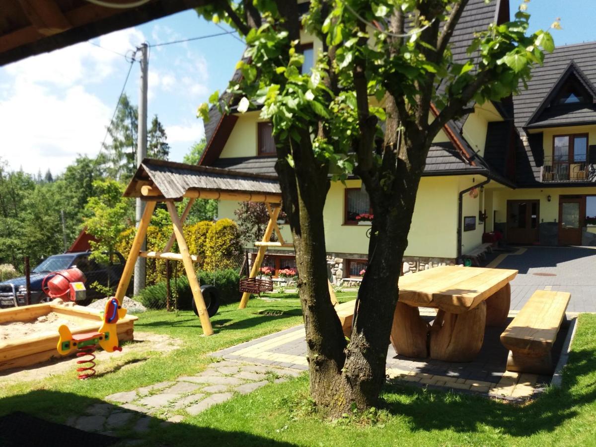 Pokoje Goscinne Staszelowka Ciche Małe Exteriör bild